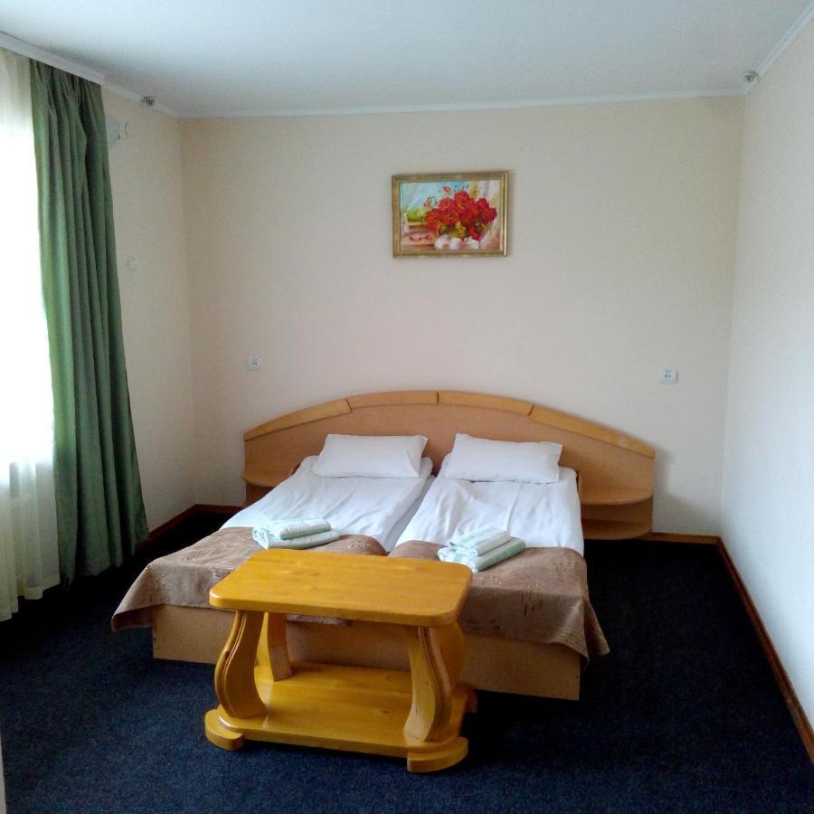 Malyvo Hotel Dilyatyn Rum bild