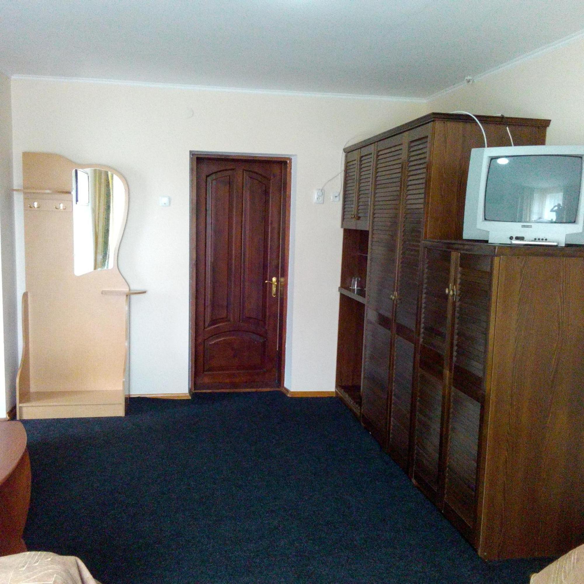 Malyvo Hotel Dilyatyn Rum bild
