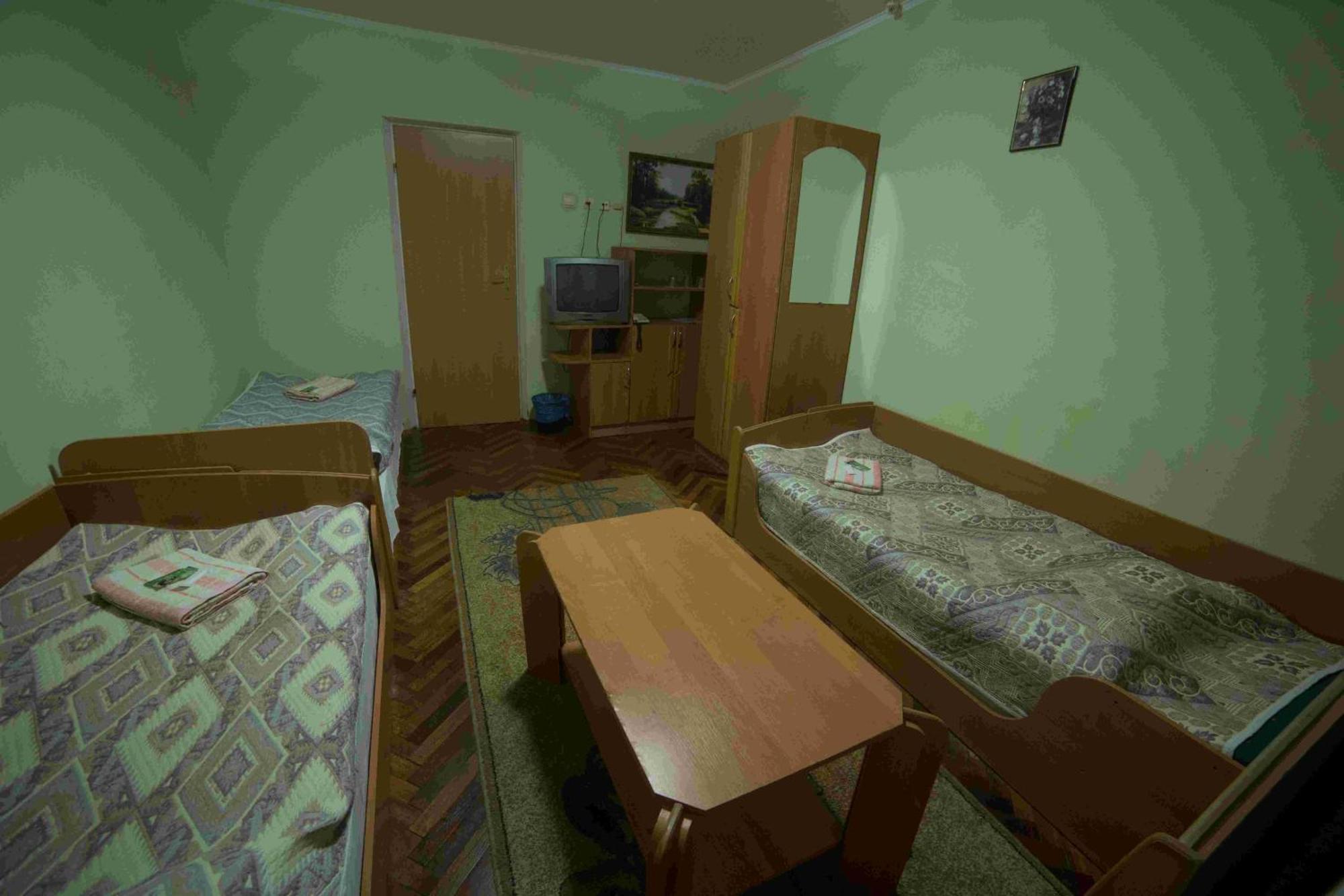 Malyvo Hotel Dilyatyn Exteriör bild